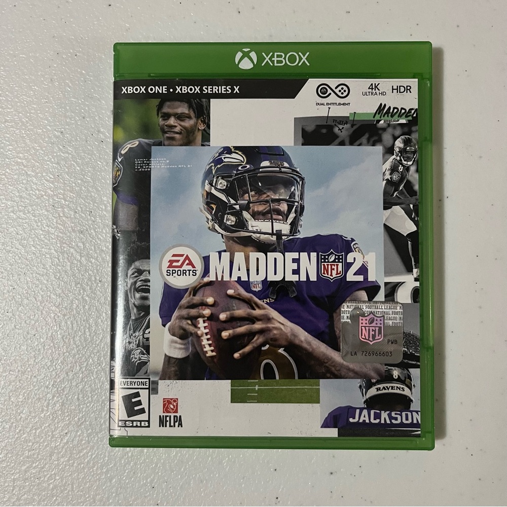 XBOX ONE • XBOX SERIES X Madden 21 Game